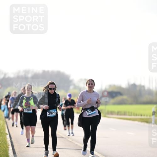 12.04.2026 - 45. Internationalen Wilhelmsburger Insellauf Dr. Thomas Lammeyer http://msf.ph/oto/9451142 12.04.2026 10:48:01 Laufen 3205, 2929, 525 meine-sportfotos.de