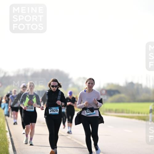 12.04.2026 - 45. Internationalen Wilhelmsburger Insellauf Dr. Thomas Lammeyer http://msf.ph/oto/9451146 12.04.2026 10:48:01 Laufen 3205, 2929, 52 meine-sportfotos.de