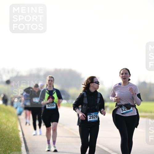 12.04.2026 - 45. Internationalen Wilhelmsburger Insellauf Dr. Thomas Lammeyer http://msf.ph/oto/9451152 12.04.2026 10:48:03 Laufen 3205, 2929, 52 meine-sportfotos.de