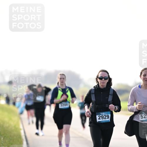 12.04.2026 - 45. Internationalen Wilhelmsburger Insellauf Dr. Thomas Lammeyer http://msf.ph/oto/9451158 12.04.2026 10:48:05 Laufen 3205, 2929, 52 meine-sportfotos.de