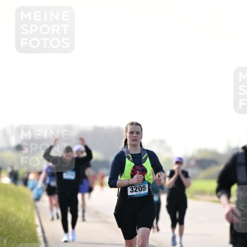 12.04.2026 - 45. Internationalen Wilhelmsburger Insellauf Dr. Thomas Lammeyer http://msf.ph/oto/9451167 12.04.2026 10:48:07 Laufen 3205 meine-sportfotos.de