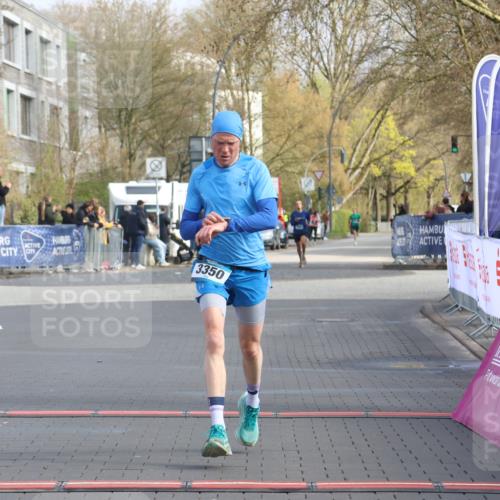 12.04.2026 - 45. Internationalen Wilhelmsburger Insellauf Strokosch-Dieckow http://msf.ph/oto/9451170 12.04.2026 10:10:12 Ziel 3350 meine-sportfotos.de