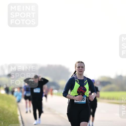 12.04.2026 - 45. Internationalen Wilhelmsburger Insellauf Dr. Thomas Lammeyer http://msf.ph/oto/9451174 12.04.2026 10:48:08 Laufen 5 meine-sportfotos.de