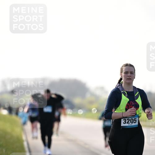 12.04.2026 - 45. Internationalen Wilhelmsburger Insellauf Dr. Thomas Lammeyer http://msf.ph/oto/9451187 12.04.2026 10:48:09 Laufen 3205 meine-sportfotos.de
