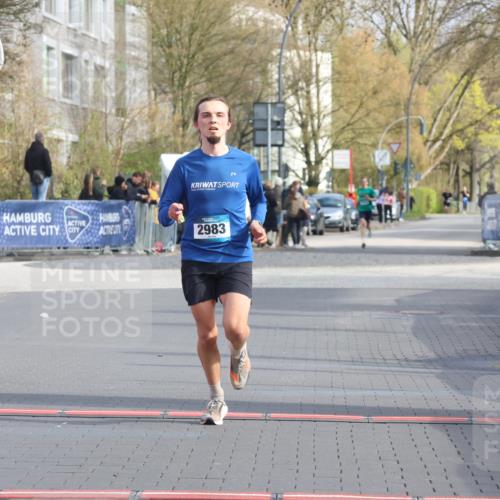12.04.2026 - 45. Internationalen Wilhelmsburger Insellauf Strokosch-Dieckow http://msf.ph/oto/9451189 12.04.2026 10:10:23 Ziel 2983 meine-sportfotos.de