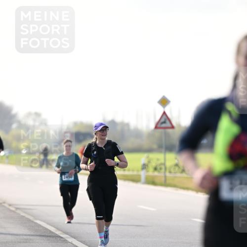 12.04.2026 - 45. Internationalen Wilhelmsburger Insellauf Dr. Thomas Lammeyer http://msf.ph/oto/9451196 12.04.2026 10:48:11 Laufen 2450 meine-sportfotos.de