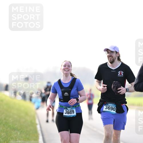 12.04.2026 - 45. Internationalen Wilhelmsburger Insellauf Dr. Thomas Lammeyer http://msf.ph/oto/9451231 12.04.2026 10:48:26 Laufen 3, 3689, 3690 meine-sportfotos.de