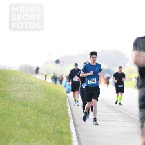 12.04.2026 - 45. Internationalen Wilhelmsburger Insellauf Dr. Thomas Lammeyer http://msf.ph/oto/9451265 12.04.2026 10:48:58 Laufen 5583 meine-sportfotos.de