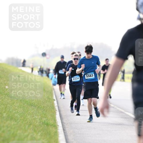 12.04.2026 - 45. Internationalen Wilhelmsburger Insellauf Dr. Thomas Lammeyer http://msf.ph/oto/9451276 12.04.2026 10:48:59 Laufen 2234, 5583 meine-sportfotos.de
