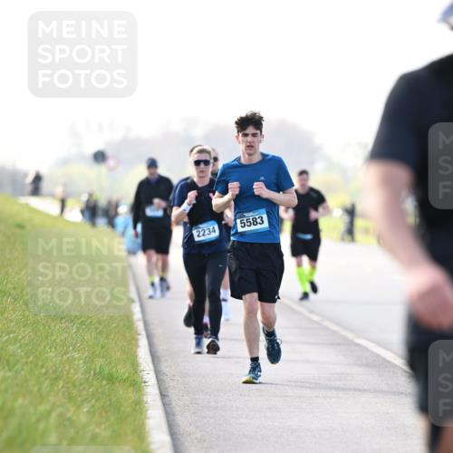 12.04.2026 - 45. Internationalen Wilhelmsburger Insellauf Dr. Thomas Lammeyer http://msf.ph/oto/9451282 12.04.2026 10:49:00 Laufen 2234, 5583 meine-sportfotos.de
