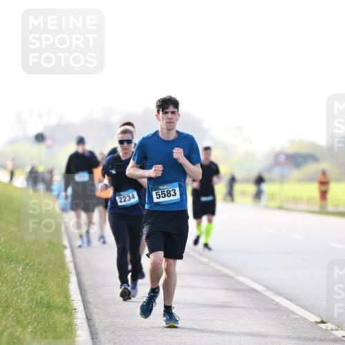 12.04.2026 - 45. Internationalen Wilhelmsburger Insellauf Dr. Thomas Lammeyer http://msf.ph/oto/9451293 12.04.2026 10:49:01 Laufen 2234, 5583 meine-sportfotos.de