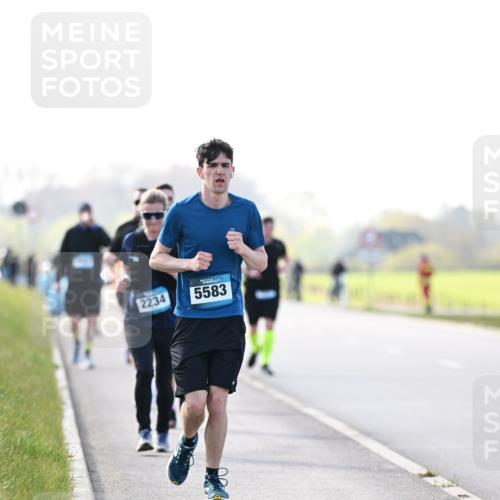 12.04.2026 - 45. Internationalen Wilhelmsburger Insellauf Dr. Thomas Lammeyer http://msf.ph/oto/9451299 12.04.2026 10:49:02 Laufen 2234, 5583 meine-sportfotos.de