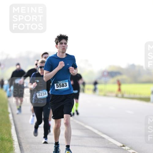 12.04.2026 - 45. Internationalen Wilhelmsburger Insellauf Dr. Thomas Lammeyer http://msf.ph/oto/9451304 12.04.2026 10:49:02 Laufen 2234, 5583 meine-sportfotos.de