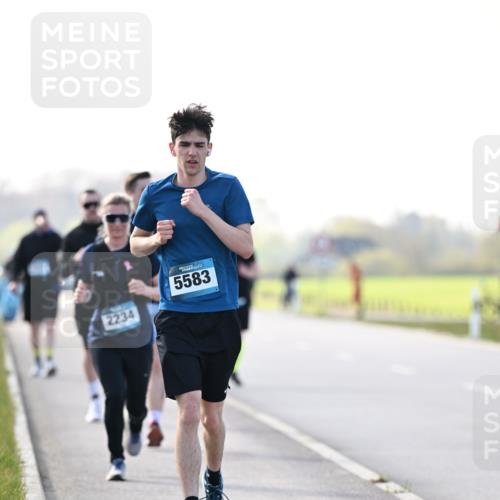 12.04.2026 - 45. Internationalen Wilhelmsburger Insellauf Dr. Thomas Lammeyer http://msf.ph/oto/9451308 12.04.2026 10:49:03 Laufen 2234, 5583 meine-sportfotos.de