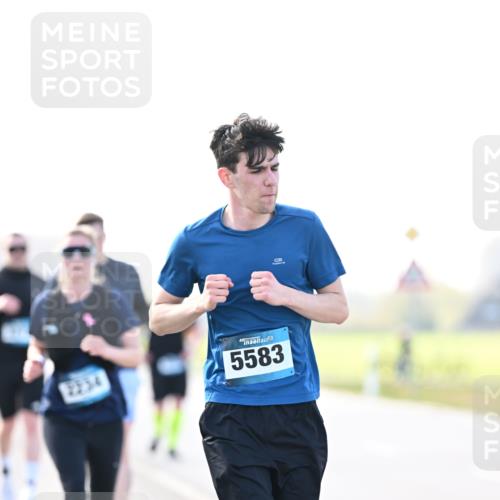 12.04.2026 - 45. Internationalen Wilhelmsburger Insellauf Dr. Thomas Lammeyer http://msf.ph/oto/9451311 12.04.2026 10:49:05 Laufen 2234, 5583 meine-sportfotos.de