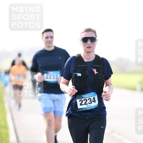 12.04.2026 - 45. Internationalen Wilhelmsburger Insellauf Dr. Thomas Lammeyer http://msf.ph/oto/9451326 12.04.2026 10:49:08 Laufen 2237, 45, 2234 meine-sportfotos.de