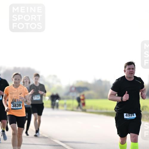 12.04.2026 - 45. Internationalen Wilhelmsburger Insellauf Dr. Thomas Lammeyer http://msf.ph/oto/9451356 12.04.2026 10:49:14 Laufen 3839, 4939 meine-sportfotos.de