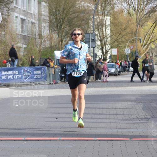 12.04.2026 - 45. Internationalen Wilhelmsburger Insellauf Strokosch-Dieckow http://msf.ph/oto/9451365 12.04.2026 10:11:13 Ziel 3107 meine-sportfotos.de