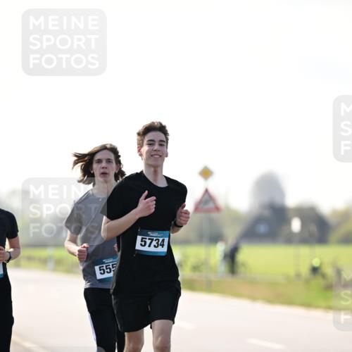 12.04.2026 - 45. Internationalen Wilhelmsburger Insellauf Dr. Thomas Lammeyer http://msf.ph/oto/9451390 12.04.2026 10:49:22 Laufen 555, 5734 meine-sportfotos.de
