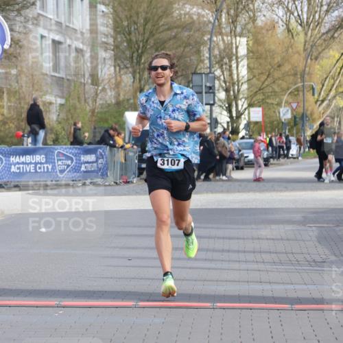 12.04.2026 - 45. Internationalen Wilhelmsburger Insellauf Strokosch-Dieckow http://msf.ph/oto/9451393 12.04.2026 10:11:14 Ziel 3107 meine-sportfotos.de
