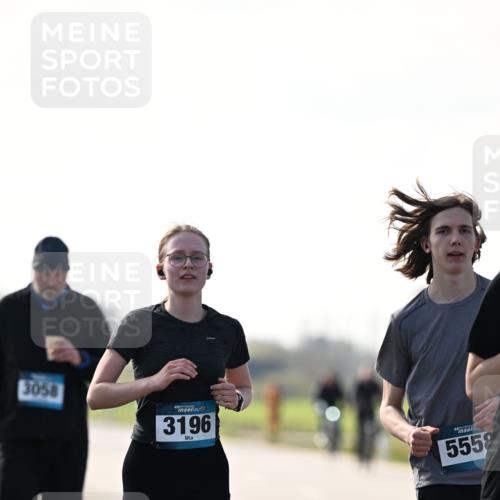 12.04.2026 - 45. Internationalen Wilhelmsburger Insellauf Dr. Thomas Lammeyer http://msf.ph/oto/9451402 12.04.2026 10:49:24 Laufen 3058, 3196, 5558 meine-sportfotos.de