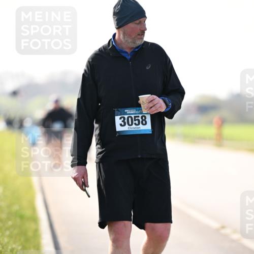 12.04.2026 - 45. Internationalen Wilhelmsburger Insellauf Dr. Thomas Lammeyer http://msf.ph/oto/9451414 12.04.2026 10:49:29 Laufen 3058 meine-sportfotos.de