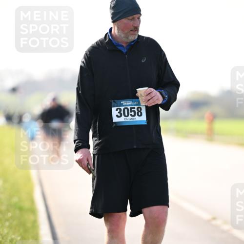 12.04.2026 - 45. Internationalen Wilhelmsburger Insellauf Dr. Thomas Lammeyer http://msf.ph/oto/9451415 12.04.2026 10:49:29 Laufen 3058 meine-sportfotos.de