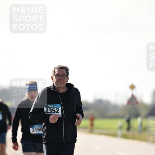 12.04.2026 - 45. Internationalen Wilhelmsburger Insellauf Dr. Thomas Lammeyer http://msf.ph/oto/9451426 12.04.2026 10:49:45 Laufen 3168, 2352 meine-sportfotos.de