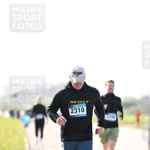 12.04.2026 - 45. Internationalen Wilhelmsburger Insellauf Dr. Thomas Lammeyer http://msf.ph/oto/9451458 12.04.2026 10:49:52 Laufen 2310 meine-sportfotos.de