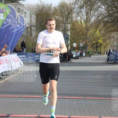 12.04.2026 - 45. Internationalen Wilhelmsburger Insellauf Strokosch-Dieckow http://msf.ph/oto/9451513 12.04.2026 10:12:45 Ziel 2873 meine-sportfotos.de