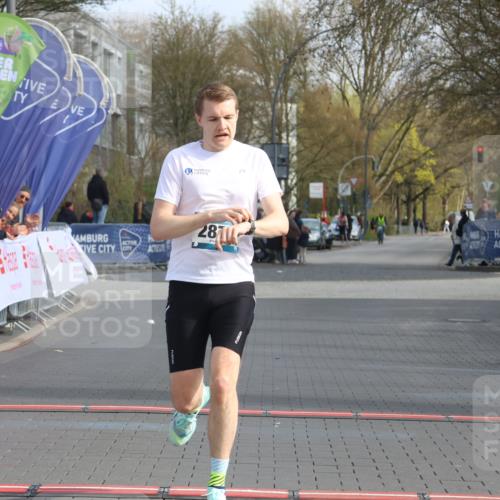 12.04.2026 - 45. Internationalen Wilhelmsburger Insellauf Strokosch-Dieckow http://msf.ph/oto/9451514 12.04.2026 10:12:45 Ziel 2873 meine-sportfotos.de