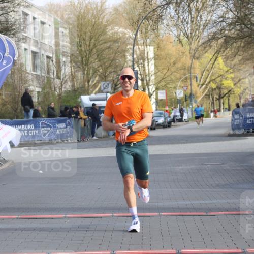 12.04.2026 - 45. Internationalen Wilhelmsburger Insellauf Strokosch-Dieckow http://msf.ph/oto/9451529 12.04.2026 10:13:54 Ziel 5514 meine-sportfotos.de