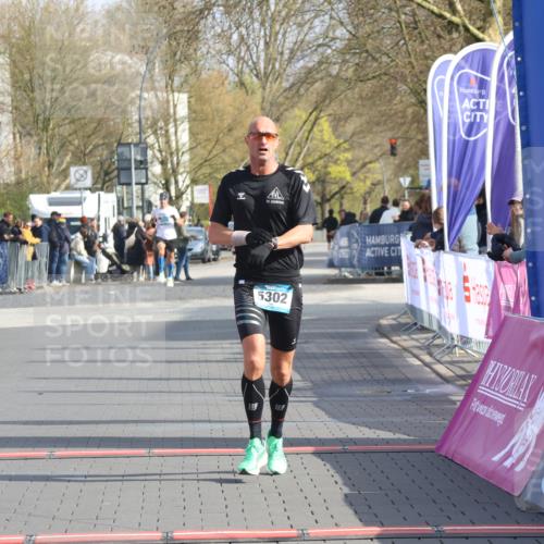 12.04.2026 - 45. Internationalen Wilhelmsburger Insellauf Strokosch-Dieckow http://msf.ph/oto/9451608 12.04.2026 10:16:05 Ziel 5302 meine-sportfotos.de