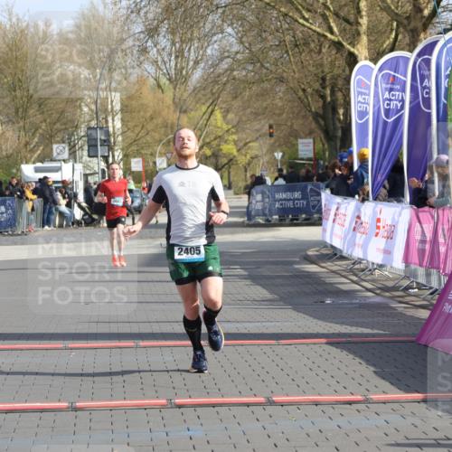 12.04.2026 - 45. Internationalen Wilhelmsburger Insellauf Strokosch-Dieckow http://msf.ph/oto/9451626 12.04.2026 10:16:22 Ziel 2405 meine-sportfotos.de