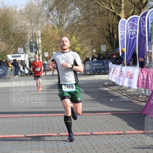 12.04.2026 - 45. Internationalen Wilhelmsburger Insellauf Strokosch-Dieckow http://msf.ph/oto/9451634 12.04.2026 10:16:23 Ziel 2405, 3685 meine-sportfotos.de