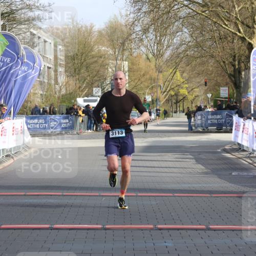 12.04.2026 - 45. Internationalen Wilhelmsburger Insellauf Strokosch-Dieckow http://msf.ph/oto/9451650 12.04.2026 10:16:38 Ziel 3113 meine-sportfotos.de