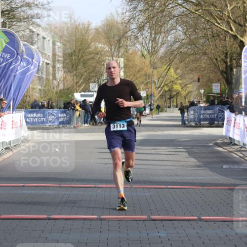 12.04.2026 - 45. Internationalen Wilhelmsburger Insellauf Strokosch-Dieckow http://msf.ph/oto/9451654 12.04.2026 10:16:38 Ziel 3113 meine-sportfotos.de