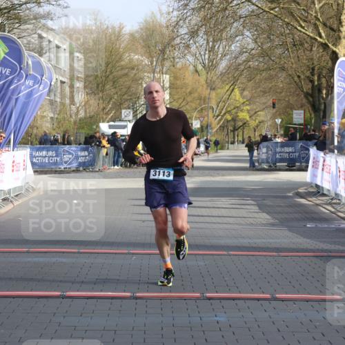12.04.2026 - 45. Internationalen Wilhelmsburger Insellauf Strokosch-Dieckow http://msf.ph/oto/9451656 12.04.2026 10:16:38 Ziel 3113 meine-sportfotos.de