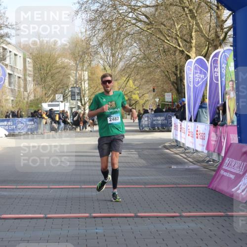 12.04.2026 - 45. Internationalen Wilhelmsburger Insellauf Strokosch-Dieckow http://msf.ph/oto/9451667 12.04.2026 10:16:49 Ziel 2487 meine-sportfotos.de