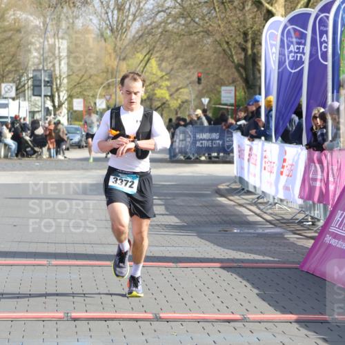 12.04.2026 - 45. Internationalen Wilhelmsburger Insellauf Strokosch-Dieckow http://msf.ph/oto/9451686 12.04.2026 10:17:23 Ziel 3372 meine-sportfotos.de