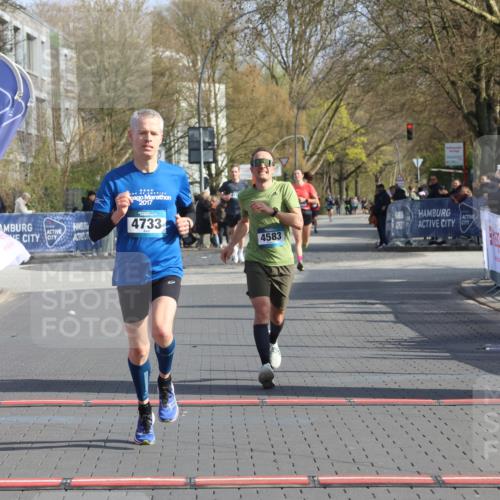 12.04.2026 - 45. Internationalen Wilhelmsburger Insellauf Strokosch-Dieckow http://msf.ph/oto/9451783 12.04.2026 10:19:03 Ziel 4733, 4583 meine-sportfotos.de
