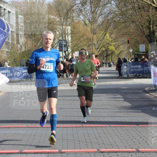 12.04.2026 - 45. Internationalen Wilhelmsburger Insellauf Strokosch-Dieckow http://msf.ph/oto/9451785 12.04.2026 10:19:03 Ziel 4733, 4583 meine-sportfotos.de