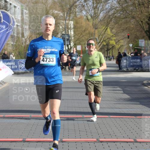 12.04.2026 - 45. Internationalen Wilhelmsburger Insellauf Strokosch-Dieckow http://msf.ph/oto/9451789 12.04.2026 10:19:04 Ziel 4733, 4583 meine-sportfotos.de