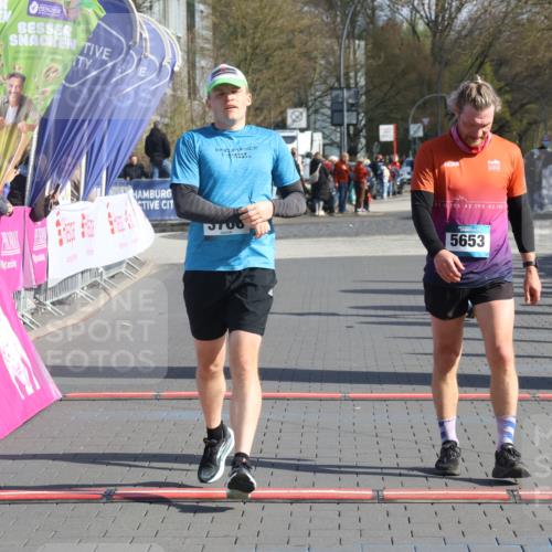 12.04.2026 - 45. Internationalen Wilhelmsburger Insellauf Strokosch-Dieckow http://msf.ph/oto/9451836 12.04.2026 10:32:02 Ziel 2780, 5653, 3706, 2377 meine-sportfotos.de