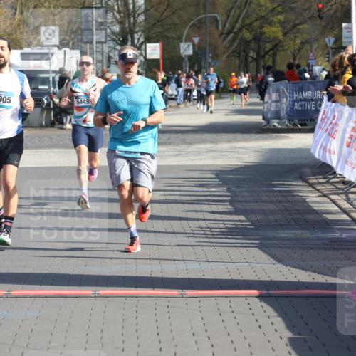 12.04.2026 - 45. Internationalen Wilhelmsburger Insellauf Strokosch-Dieckow http://msf.ph/oto/9451908 12.04.2026 10:32:29 Ziel 4844, 3666, 3905, 5449 meine-sportfotos.de
