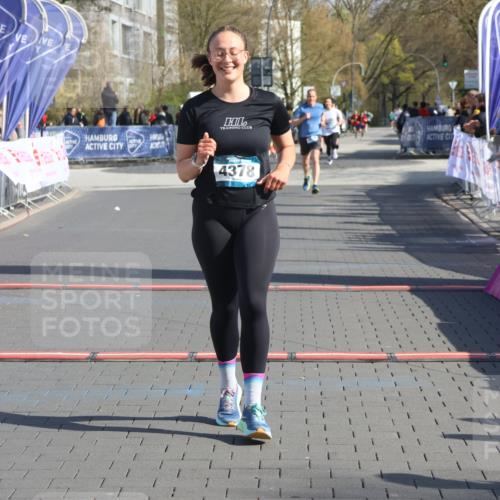 12.04.2026 - 45. Internationalen Wilhelmsburger Insellauf Strokosch-Dieckow http://msf.ph/oto/9451948 12.04.2026 10:32:46 Ziel 4378 meine-sportfotos.de
