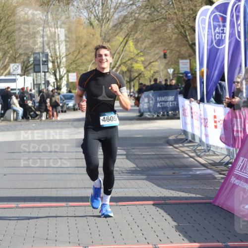 12.04.2026 - 45. Internationalen Wilhelmsburger Insellauf Strokosch-Dieckow http://msf.ph/oto/9451967 12.04.2026 10:20:33 Ziel 4605 meine-sportfotos.de