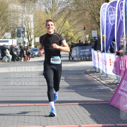 12.04.2026 - 45. Internationalen Wilhelmsburger Insellauf Strokosch-Dieckow http://msf.ph/oto/9451973 12.04.2026 10:20:33 Ziel 4605 meine-sportfotos.de