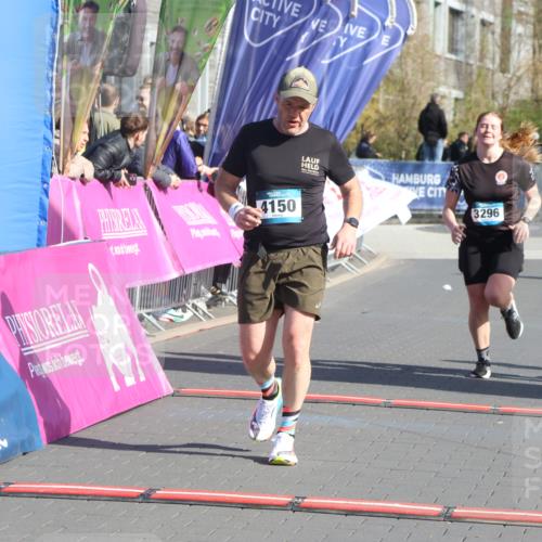 12.04.2026 - 45. Internationalen Wilhelmsburger Insellauf Strokosch-Dieckow http://msf.ph/oto/9451994 12.04.2026 10:33:02 Ziel 4150, 3296, 3323, 5639 meine-sportfotos.de