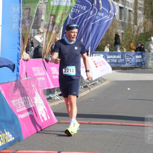 12.04.2026 - 45. Internationalen Wilhelmsburger Insellauf Strokosch-Dieckow http://msf.ph/oto/9452022 12.04.2026 10:21:17 Ziel 3134, 3208, 2212, 4003 meine-sportfotos.de